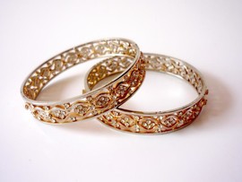 Accessories Gold Bangle